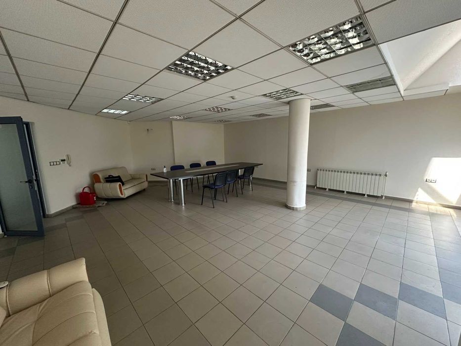 Дава се под наем Офис в Пловдив, Център - 160 кв.м за 918 € - Снимка #3