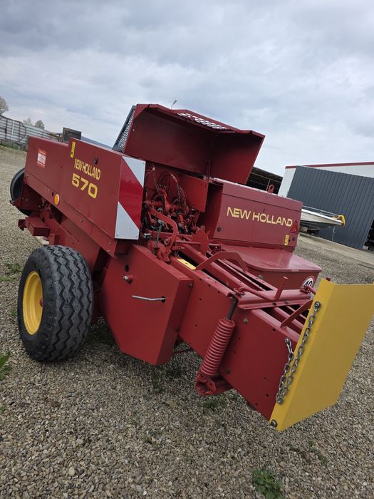 Presa de balotat balotiera New holland 570