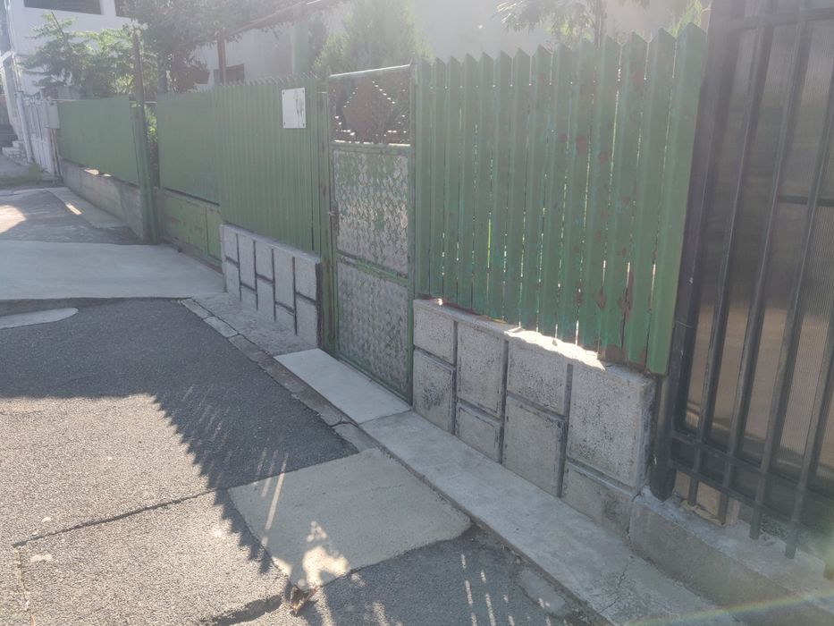 Vând gard și porți