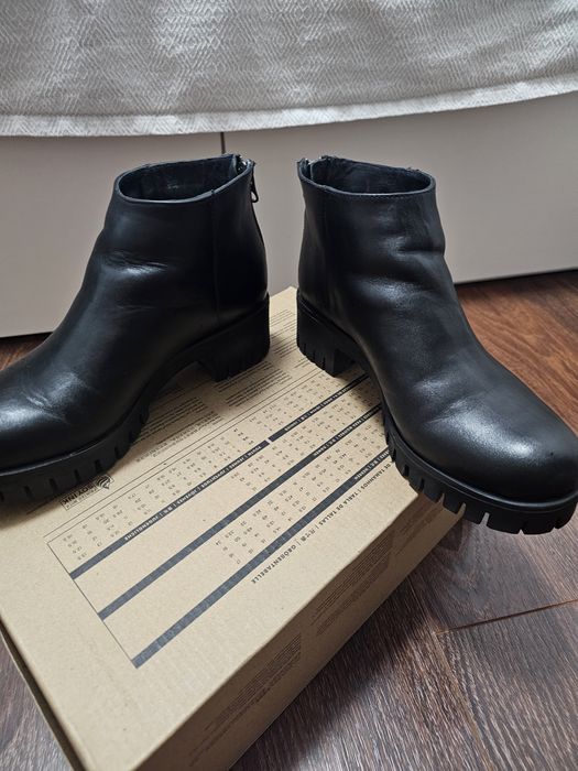 Дамски боти естествена кожа Bata