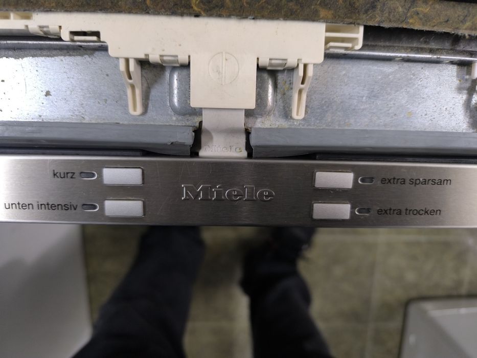 Съдомиялна Miele G 6895 SCVI XXL -K2O  отваряне с 2 почуквания