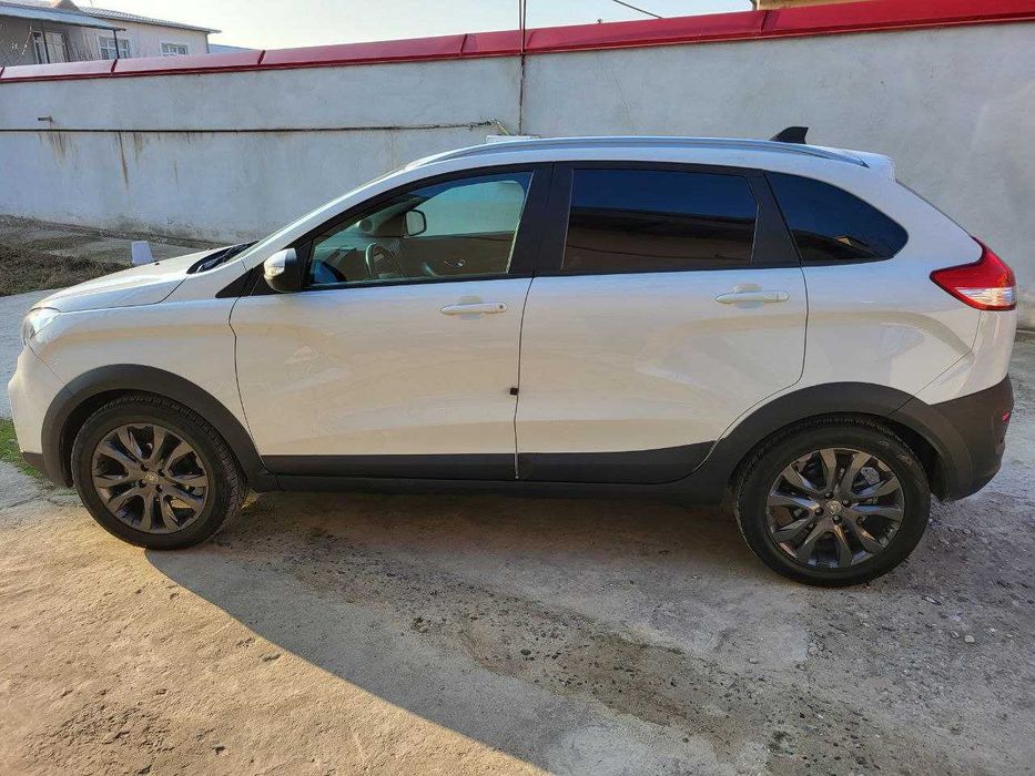 Lada xray cross 1.6 nissan mator