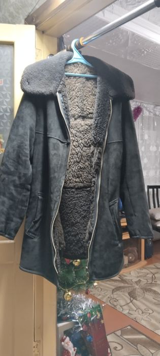 Продам мужскую меховую полушубок. куртку