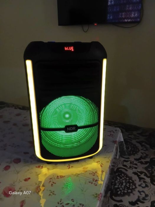 Кучли Блютуз Колонка NDR сотилади! (Караоке + RGB Чироқлар)