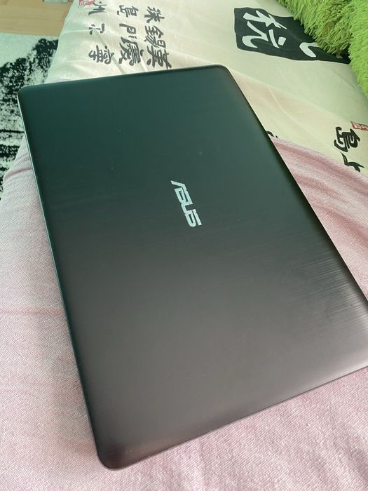 Лаптоп Asus x541n
