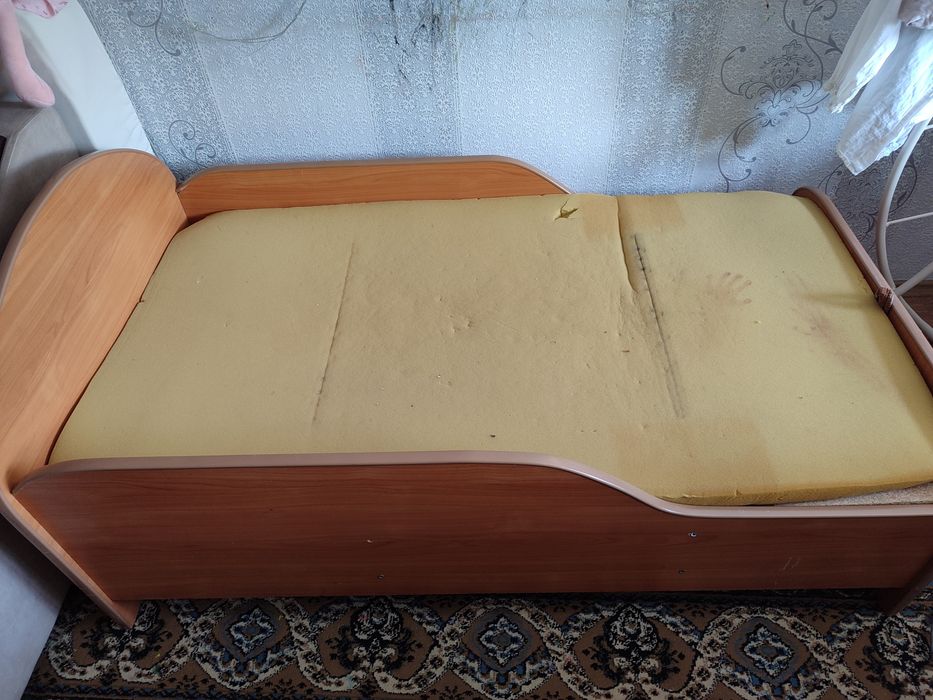 Продам детскую кровать