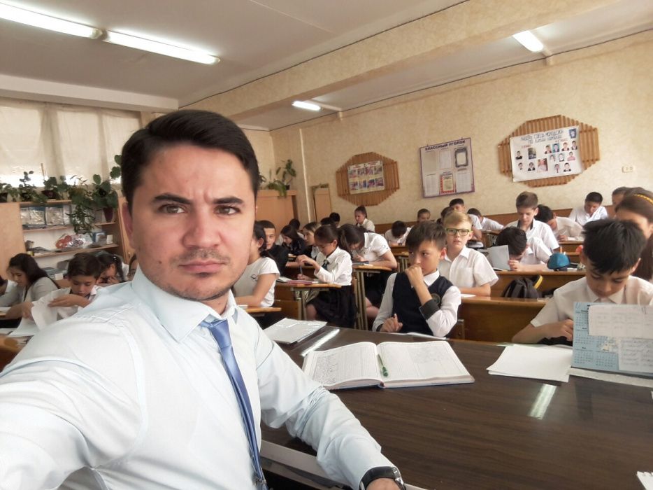 Репетитор математики(педагог в школе)