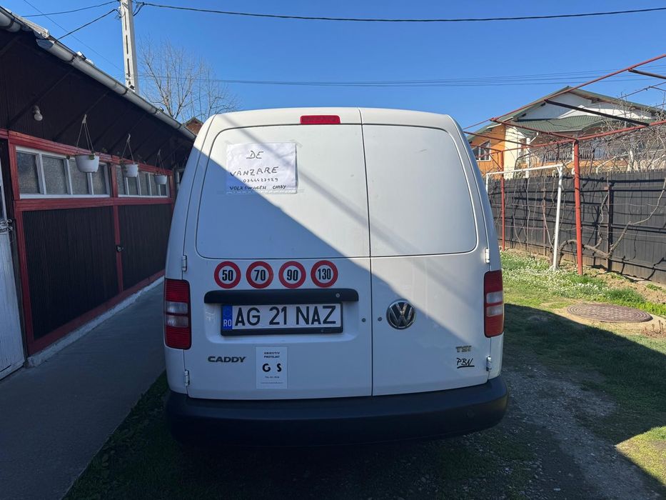 Vând Volkswagen Caddy