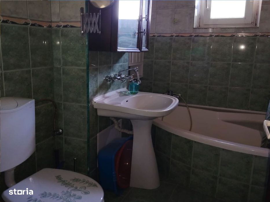 Apartament 3 camere  LAPUS - stradal
