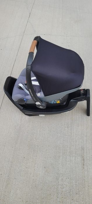 Scoică auto JOOLZ MAXI COSI + baza Isofix