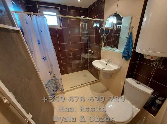 Продава се Двустаен апартамент в Обзор - 64 кв.м за 922 €/кв.м - Снимка #16