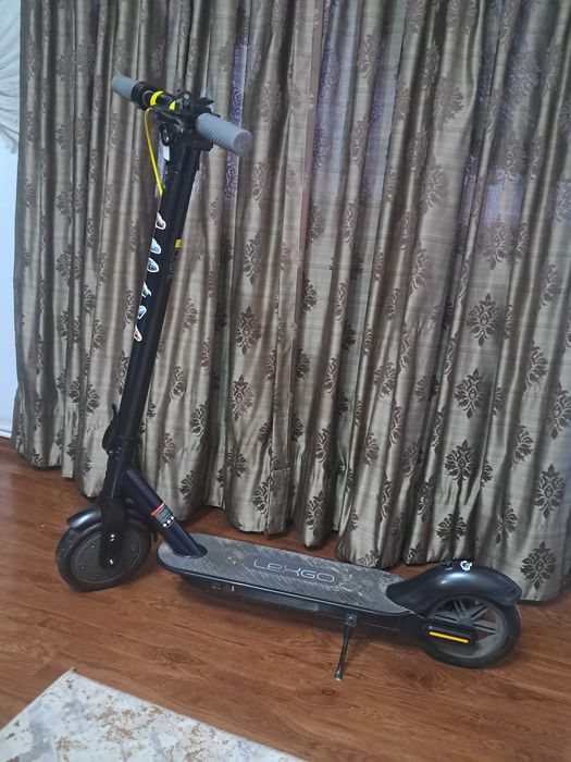 Trotineta electrica LEXGO R9X PRO autonomie 25 km/h