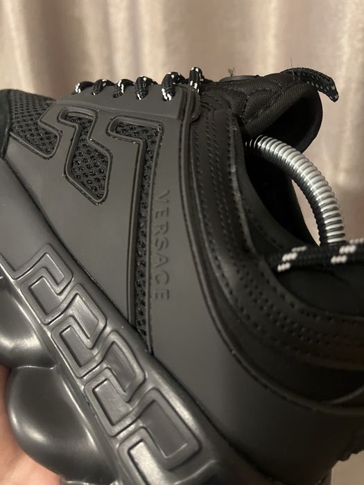 Versace chain reaction