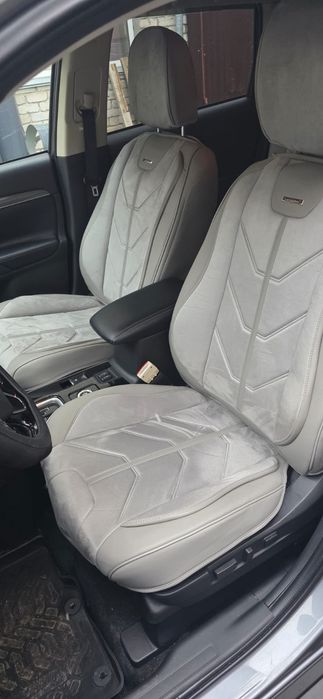 Продам чехлы на автомобиль