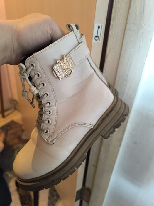 Продам много детской обуви