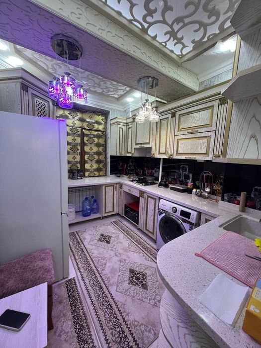 Срочно сотилади продаётся квартира