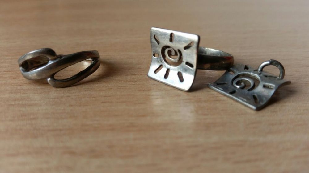 Бижута - обици, висулки, гердани