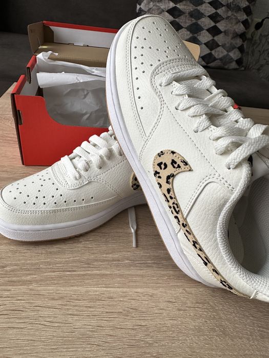 Nike Сникърси Court Vision HF9552 Екрю