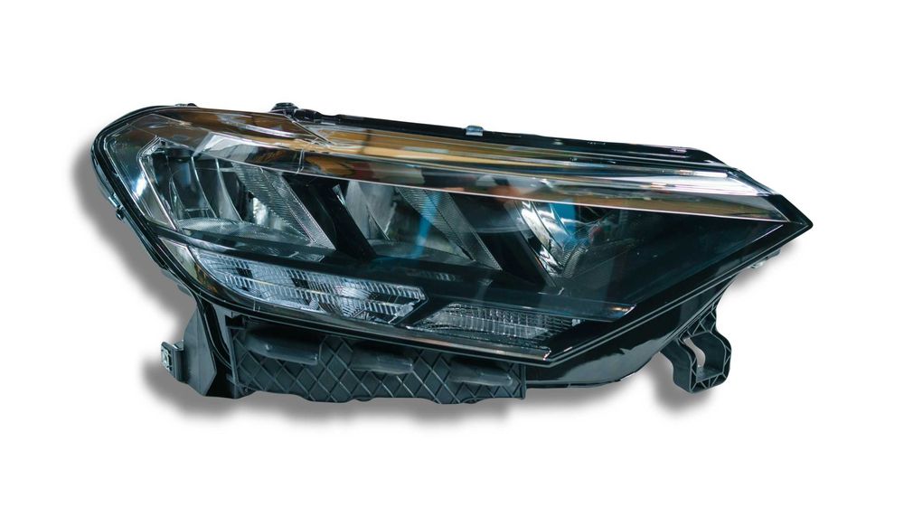 Фара (LED) RH Polo 20-