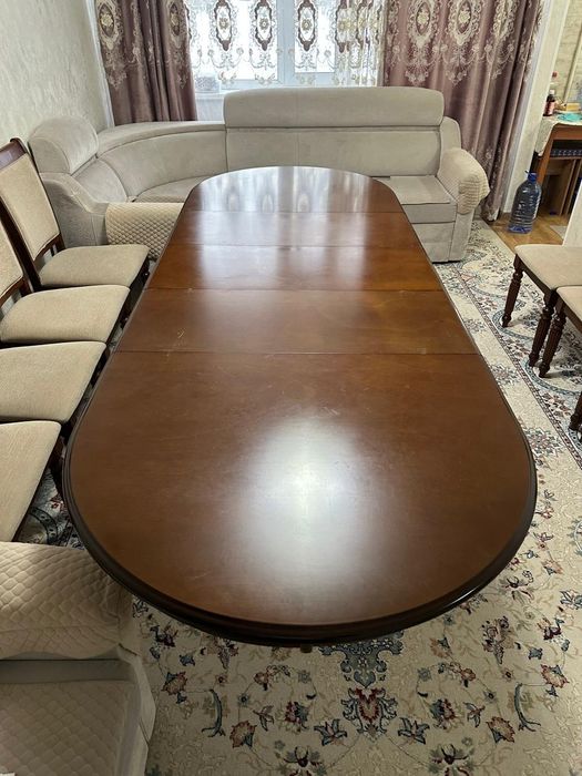 Стол для гостиной