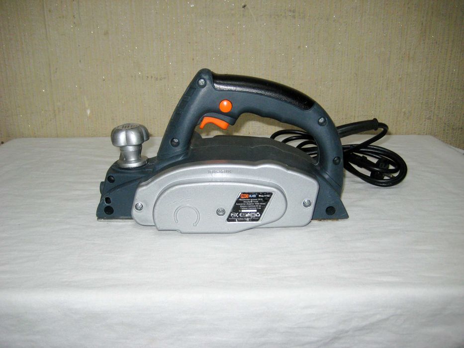 Рубанка электрический оригинал ProRab 710W идеальном рабочим состоянии