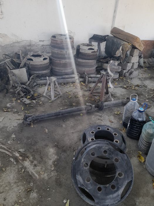 Зил запчастлар сотилади