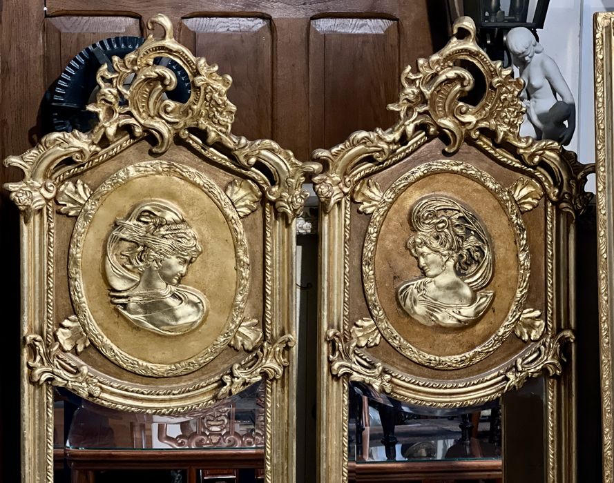 Deosebită oglindă aurie *** vintage / antic / vechi / retro ***