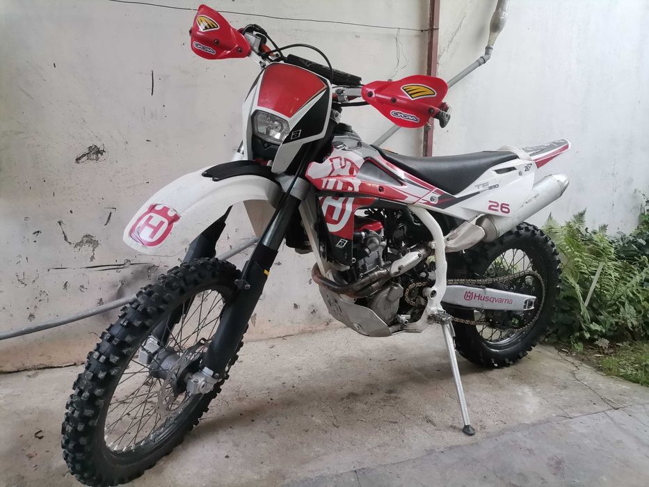 Motocicleta enduro Husqvarna TE 310