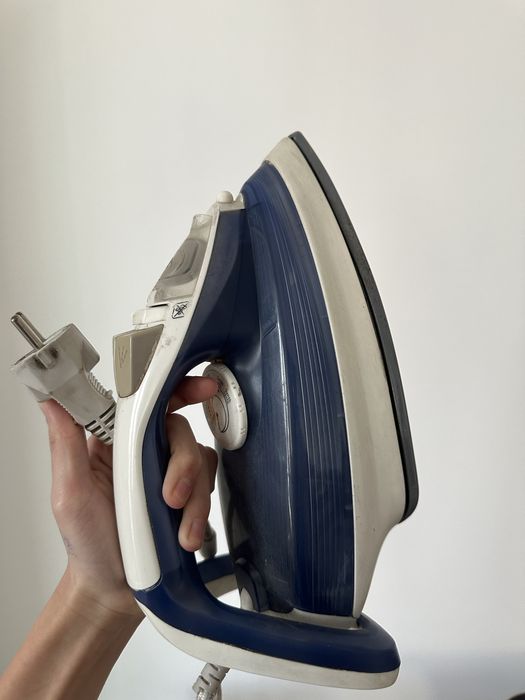 Tefal утюг в хорошем состояний