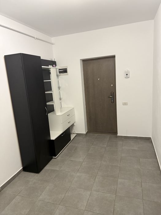 Ofer spre inchiriere apartament cu 2 camere . Zona Subcetate , Sanpetru
