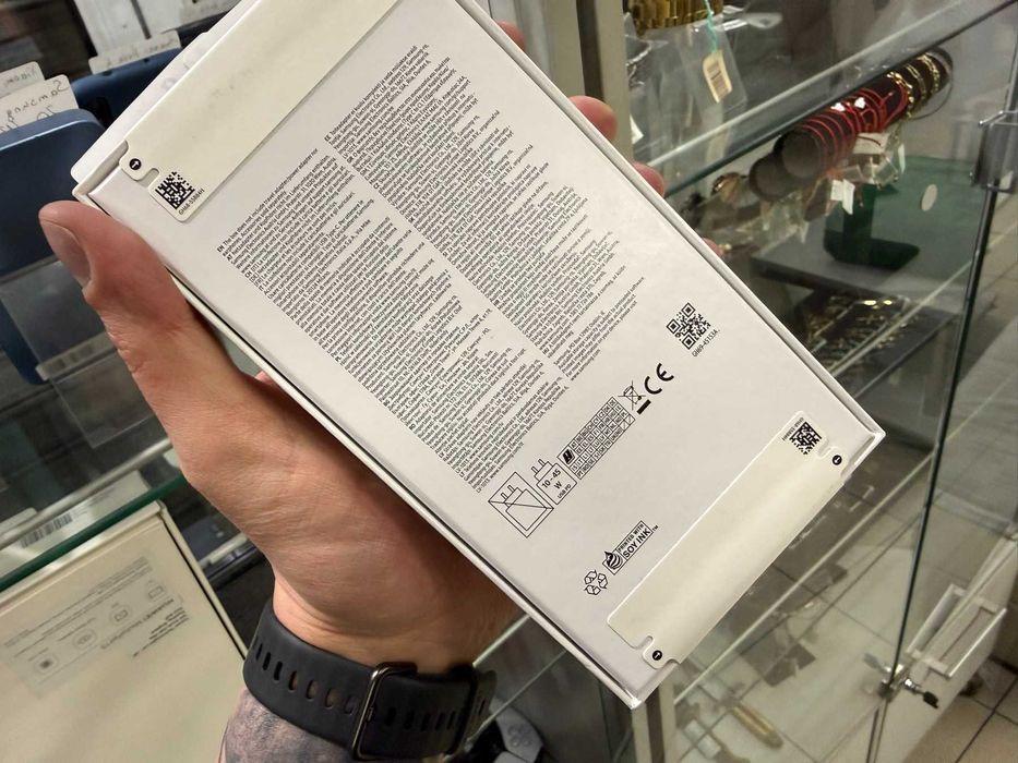 НОВ Мобилен телефон Samsung Galaxy A56 НОВ