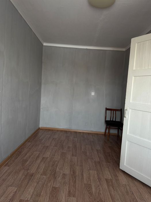 Продаётся квартира в центре пришахтинска