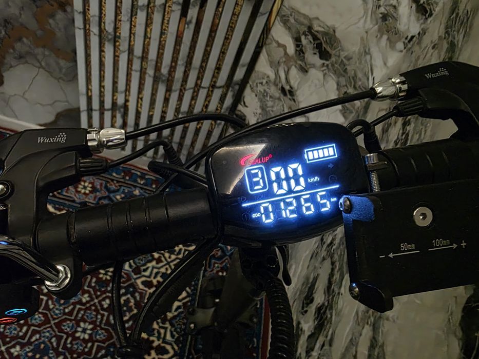 Продаётся электросамакат хороший состояние