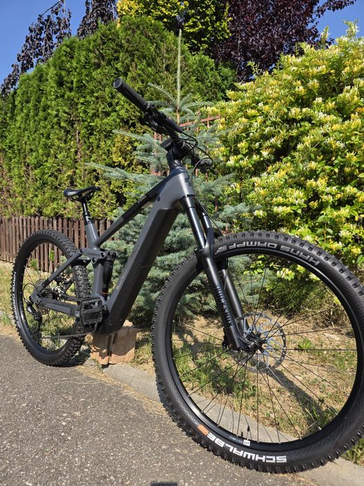 Bicicleta electrica  Cube