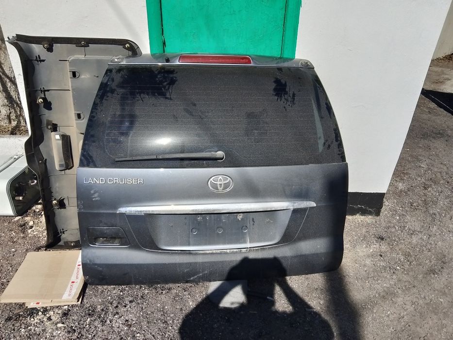 Дверь богажника оригинал без шпаклёвки