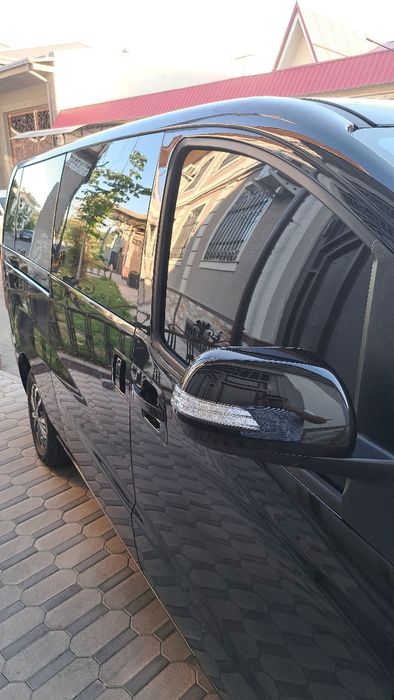 Узбекистон буйлаб тур хизмати 8 кишилик минивен