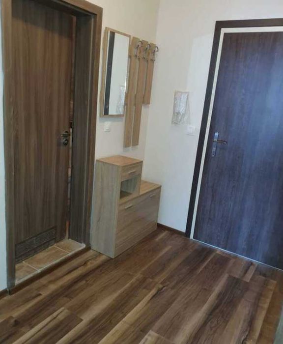 Дава се под наем Двустаен апартамент в Бургас, Зорница - 77 кв.м за 280.5 € - Снимка #2