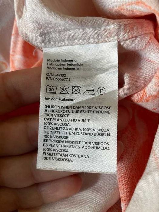 Camasa H&M cu imprimeu, din viscoza, marimea XL