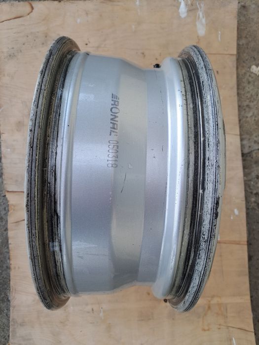 Volkswagen T5 T6 Transporter R16 Diska Saka avto ehtiyot qisimlari