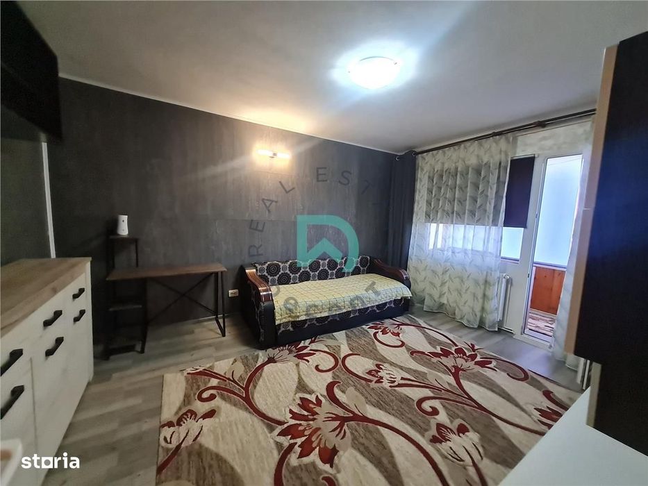 Garsoniera  Astra, bloc apartamente, Brasov