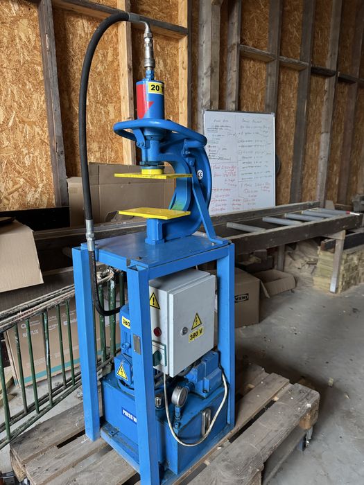 Scule/echipamente dulgherie suedeze pt case prefabricate timberframe