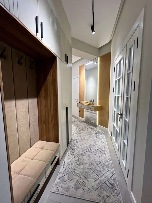 Сдаётся 2-комнатная квартира возле метро Xonobod в Сергели районе.