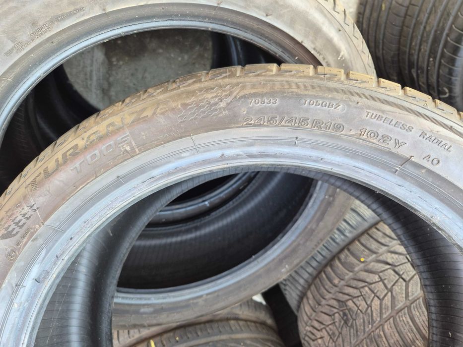 2 Anvelope de VARA - 245/45/19 - BRIDGESTONE - CA NOI - DOT 2022