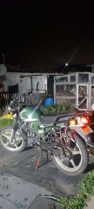 Мотоцикл яки 200 кубов