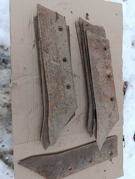 Лемеха на плуг.    .