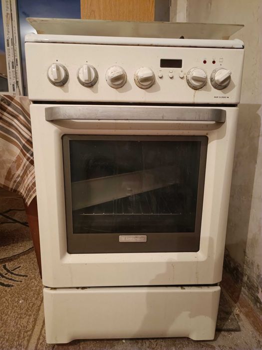 Газова печка за продан - Elektrolux EKM 513503 W