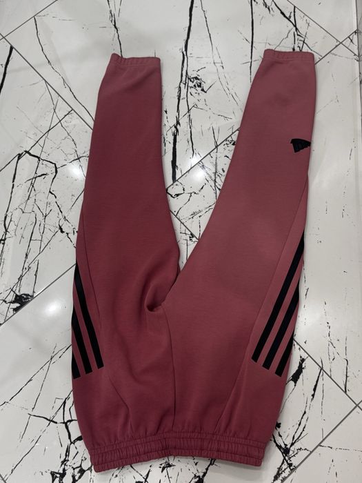 Спортно долнище Adidas Future Icons 3- stripes Joggers -M