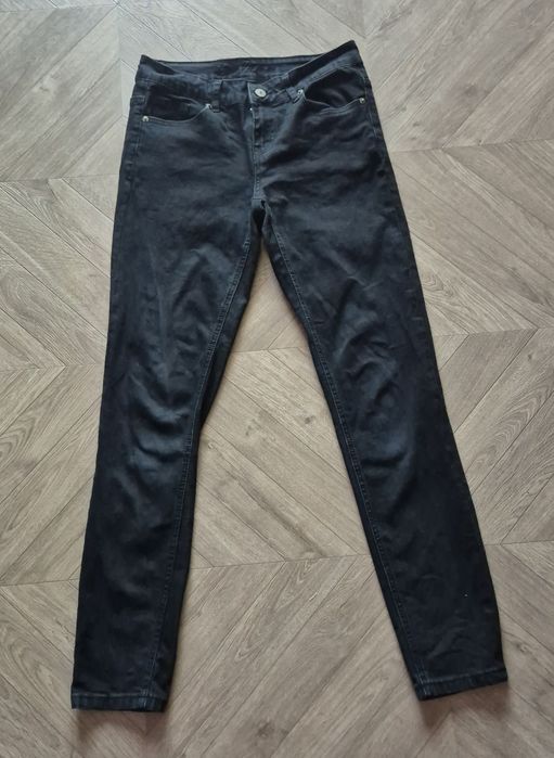 Blugi negri skinny