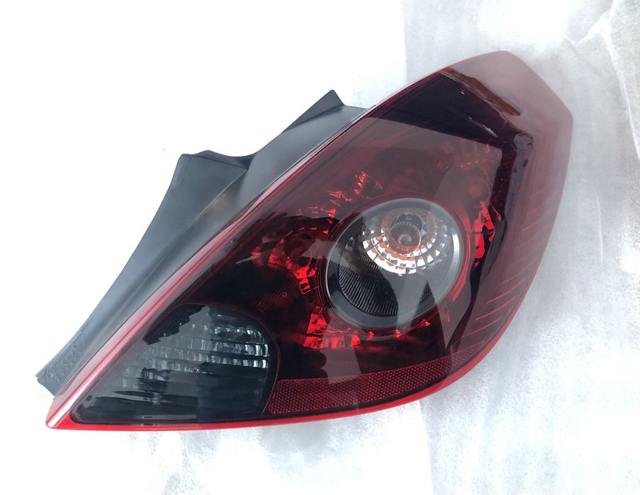 Lămpi spate Opel Corsa D Coupe