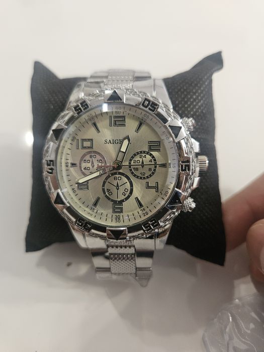 ТОП Чисто Нови Италиански Часовници с Кварцов Механизъм